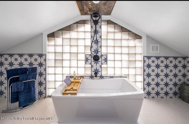 41 N Franklin Street, Athens, NY 12015