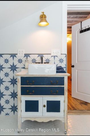 41 N Franklin Street, Athens, NY 12015