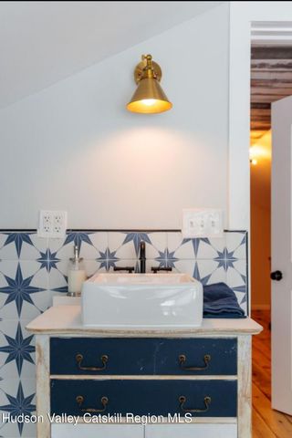 41 N Franklin Street, Athens, NY 12015