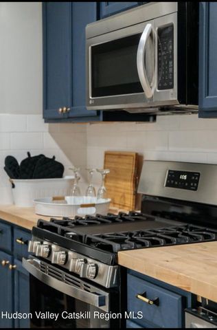 41 N Franklin Street, Athens, NY 12015