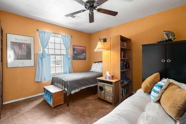 7541 Mackenzie Drive NE, Rio Rancho, NM 87144