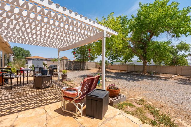 7541 Mackenzie Drive NE, Rio Rancho, NM 87144