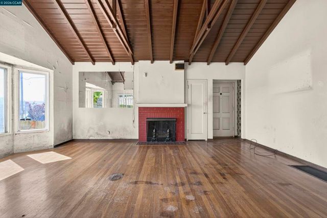 5526 Carl Ave, Richmond, CA 94804