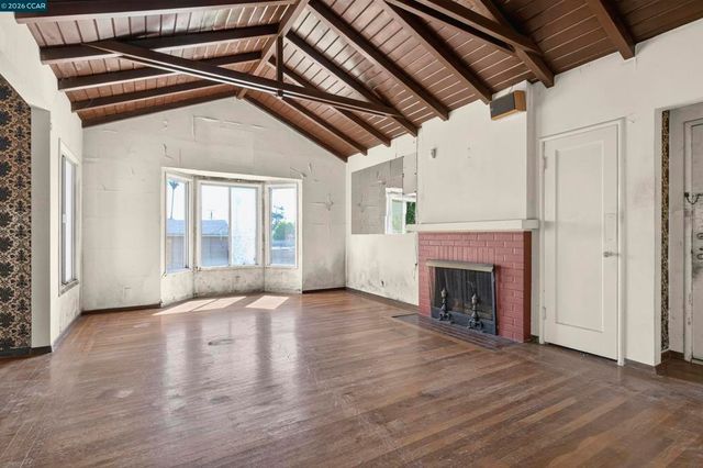 5526 Carl Ave, Richmond, CA 94804