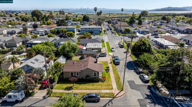 5526 Carl Ave, Richmond, CA 94804