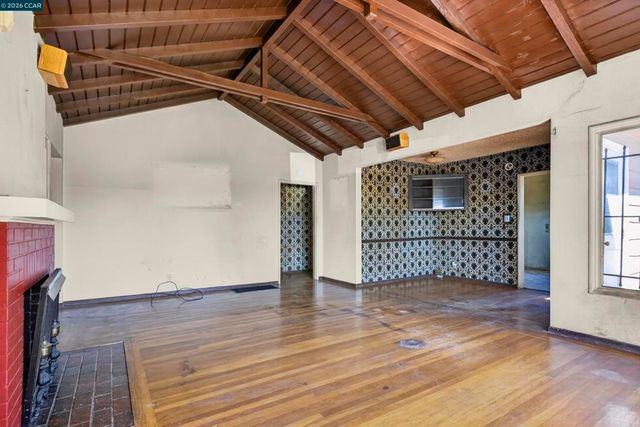 5526 Carl Ave, Richmond, CA 94804