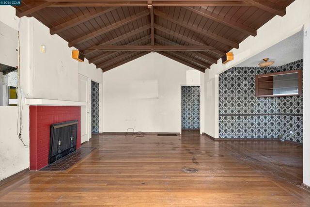 5526 Carl Ave, Richmond, CA 94804