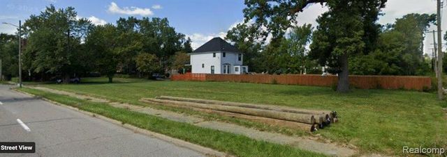 2406 Fischer Street, Detroit, MI 48214