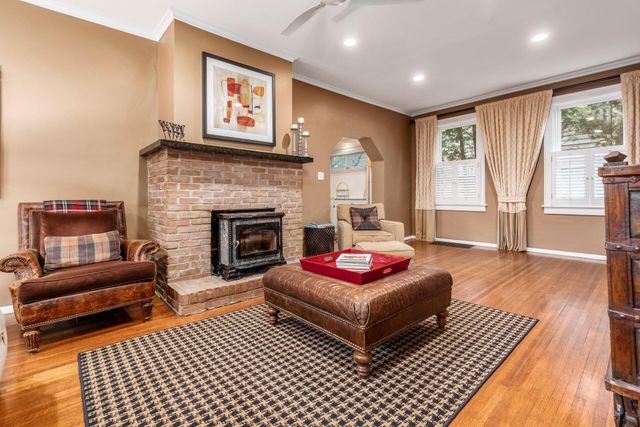105 N Roosevelt Avenue, Bexley, OH 43209