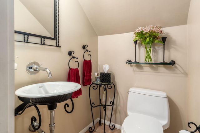 105 N Roosevelt Avenue, Bexley, OH 43209
