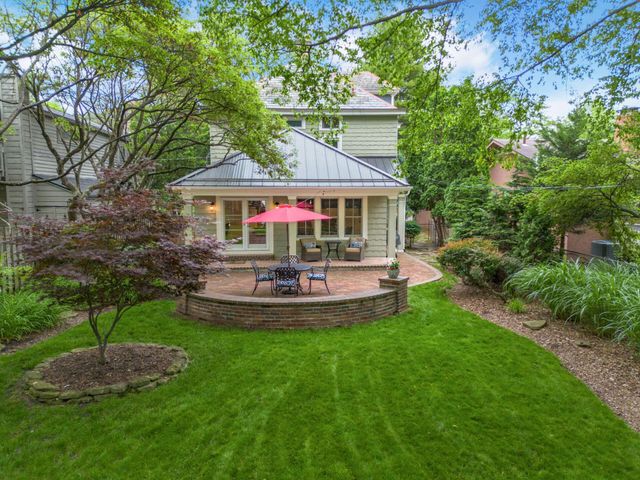 105 N Roosevelt Avenue, Bexley, OH 43209