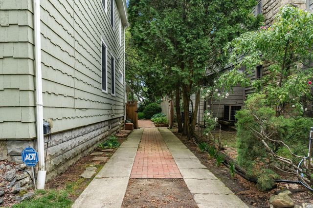 105 N Roosevelt Avenue, Bexley, OH 43209