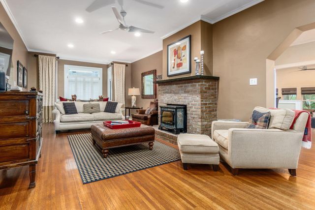 105 N Roosevelt Avenue, Bexley, OH 43209