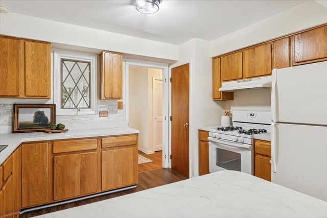 25W125 Lacey Avenue, Naperville, IL 60563