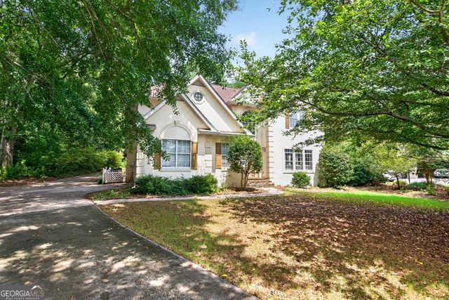 15 French Village Boulevard, Sharpsburg, GA 30277