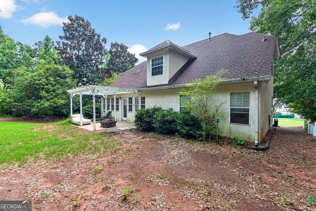 15 French Village Boulevard, Sharpsburg, GA 30277