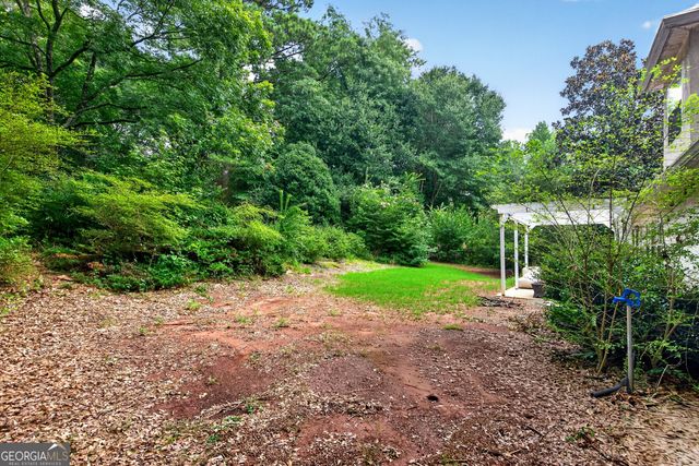 15 French Village Boulevard, Sharpsburg, GA 30277