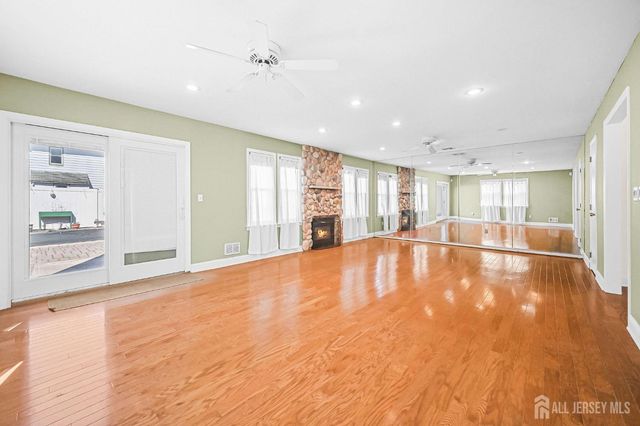 106 Chingarora Avenue, Keyport, NJ 07735