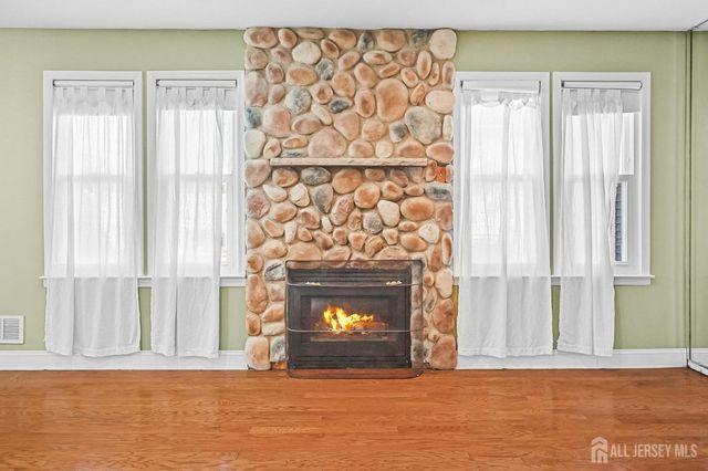 106 Chingarora Avenue, Keyport, NJ 07735