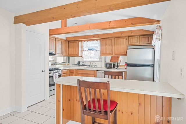 106 Chingarora Avenue, Keyport, NJ 07735