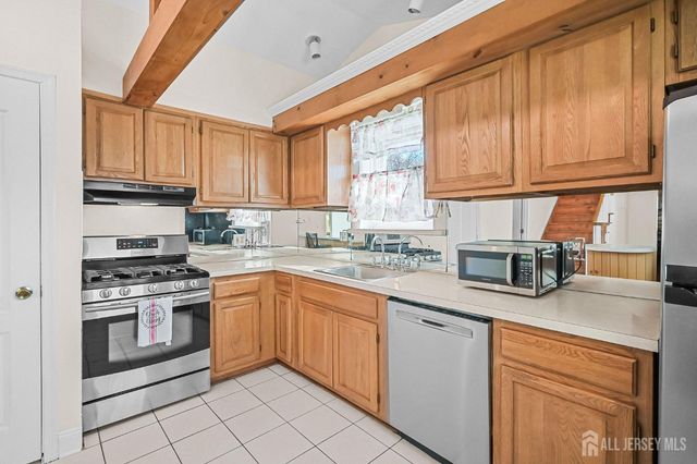 106 Chingarora Avenue, Keyport, NJ 07735