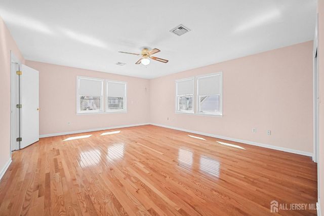 106 Chingarora Avenue, Keyport, NJ 07735