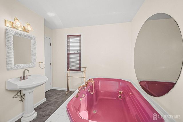 106 Chingarora Avenue, Keyport, NJ 07735