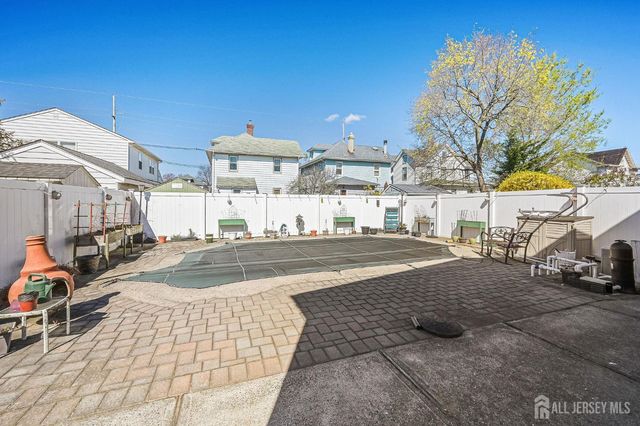 106 Chingarora Avenue, Keyport, NJ 07735