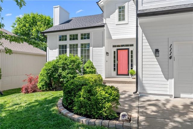 1114 Crimson Lane, Liberty, MO 64068