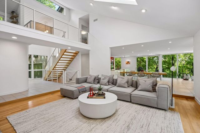 13001 Brenwood Trail, Minnetonka, MN 55343