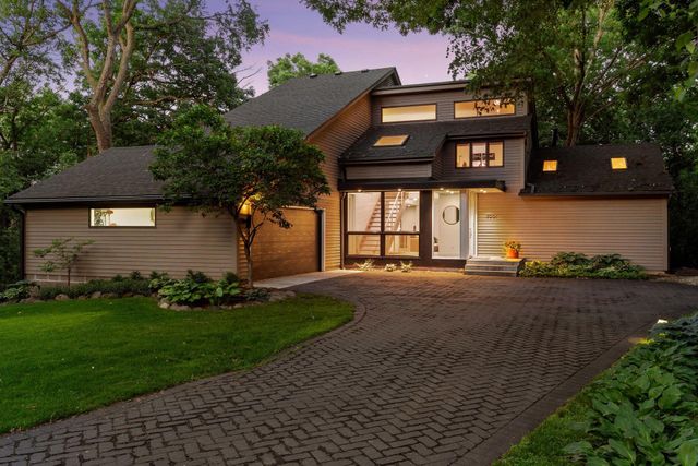 13001 Brenwood Trail, Minnetonka, MN 55343