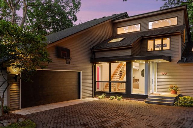 13001 Brenwood Trail, Minnetonka, MN 55343
