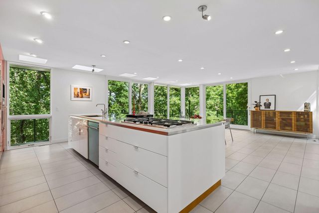13001 Brenwood Trail, Minnetonka, MN 55343
