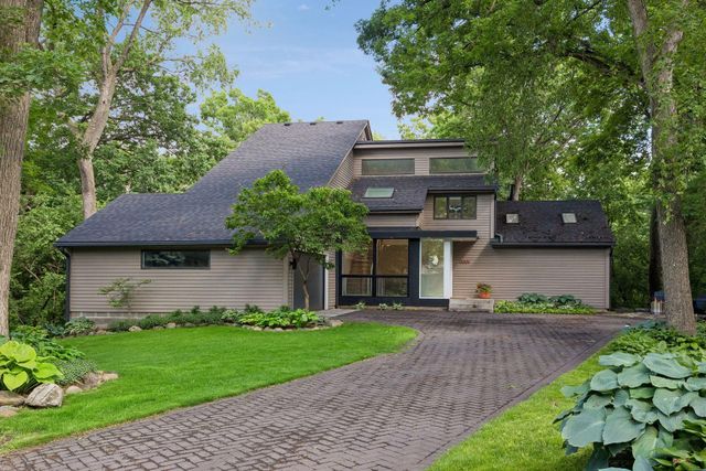 13001 Brenwood Trail, Minnetonka, MN 55343