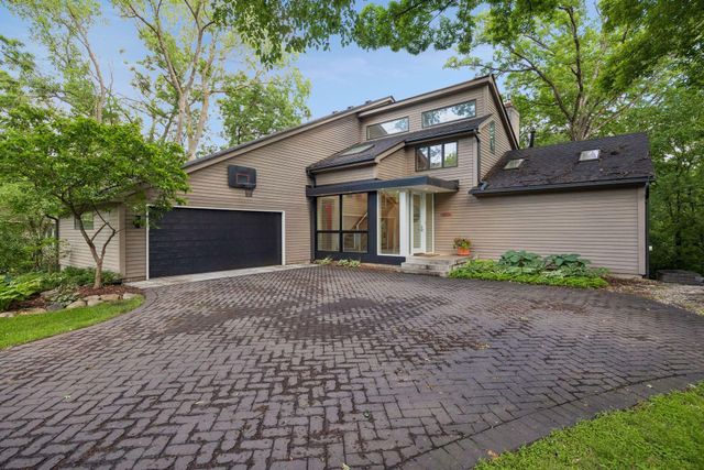 13001 Brenwood Trail, Minnetonka, MN 55343