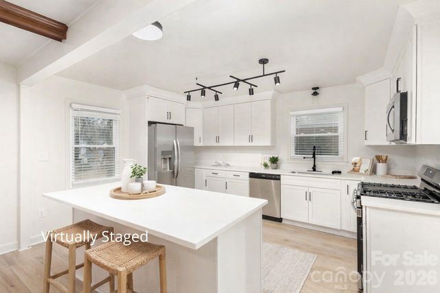 1627 Bonnie Lane, Charlotte, NC 28213