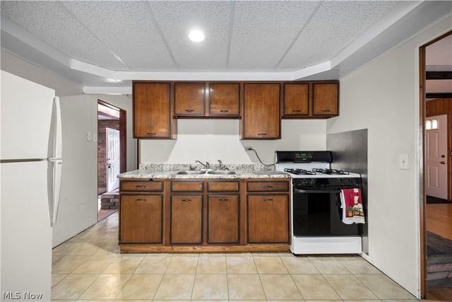 142 Parmely Avenue, Elyria, OH 44035