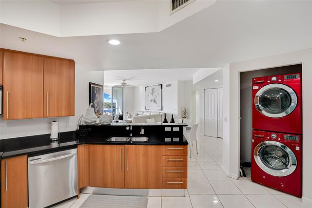 191 SE 20th Avenue 614, Deerfield Beach, FL 33441