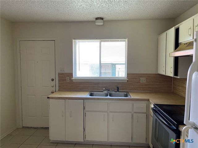 1207 Charisse Street A, Killeen, TX 76543