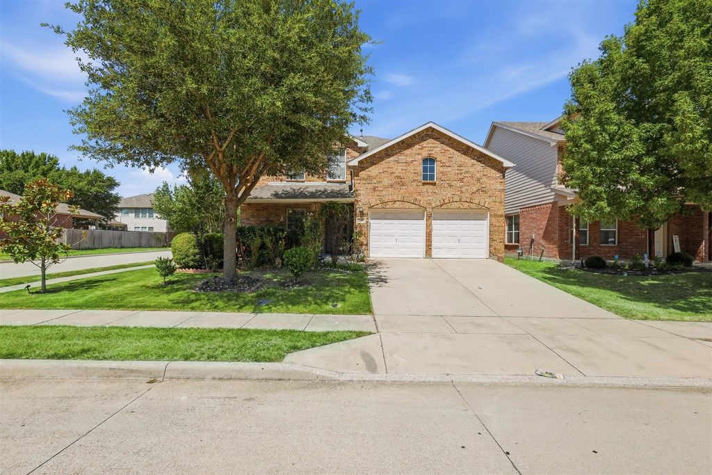 13201 Padre Avenue, Fort Worth, TX 76244
