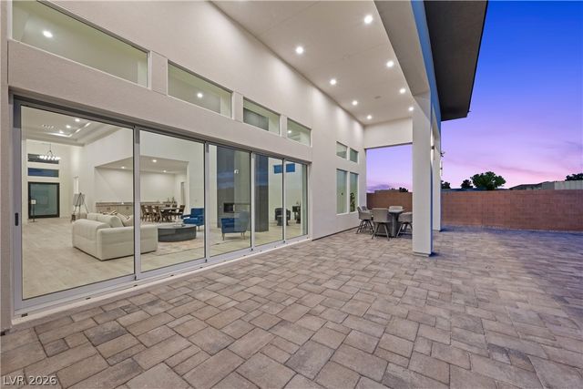 8835 South Monte Cristo Way, Las Vegas, NV 89113