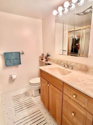 231 E Lantana Road 202, Lantana, FL 33462