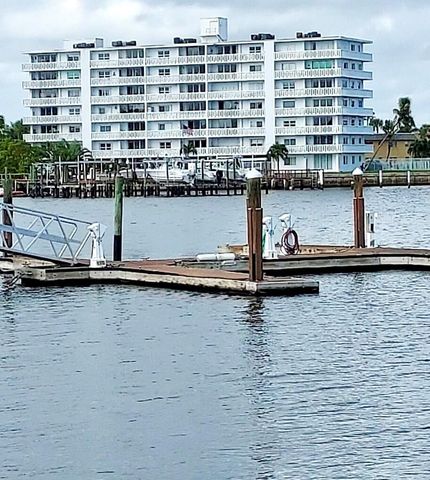 231 E Lantana Road 202, Lantana, FL 33462