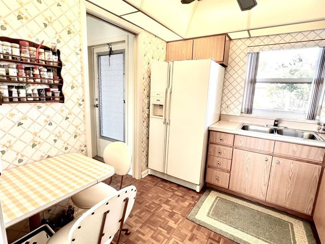 231 E Lantana Road 202, Lantana, FL 33462