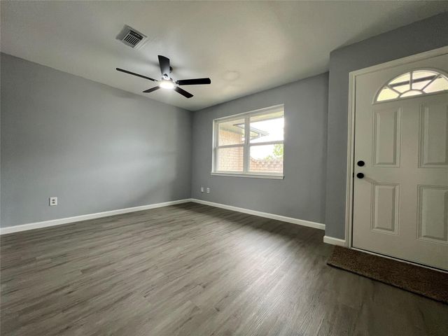 1902 Bunzel Street, Houston, TX 77088