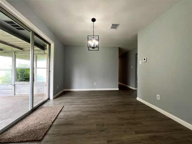 1902 Bunzel Street, Houston, TX 77088