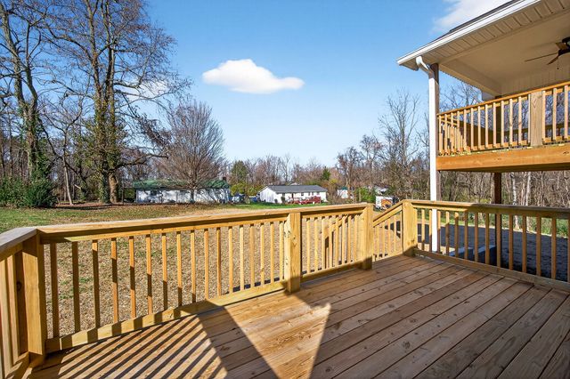 118 Higdon Ln, Monterey, TN 38574