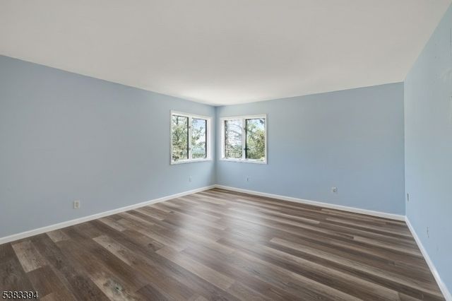215 Eileen Dr, Cedar Grove Twp., NJ 07009