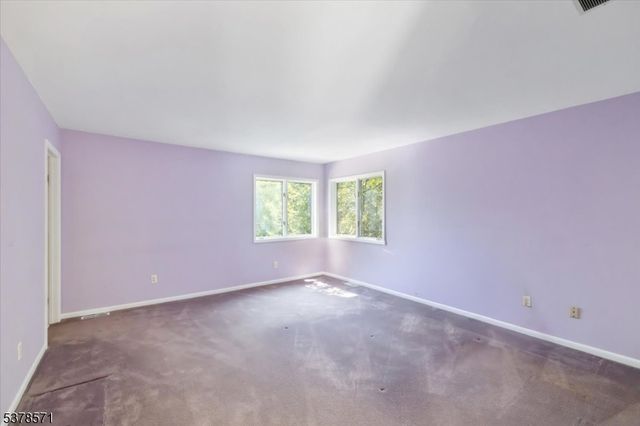 215 Eileen Dr, Cedar Grove Twp., NJ 07009