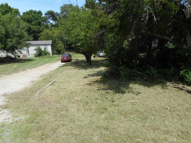 850 Mr Bob Drive, Midlothian, TX 76065